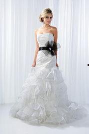 粉色结婚礼服明星